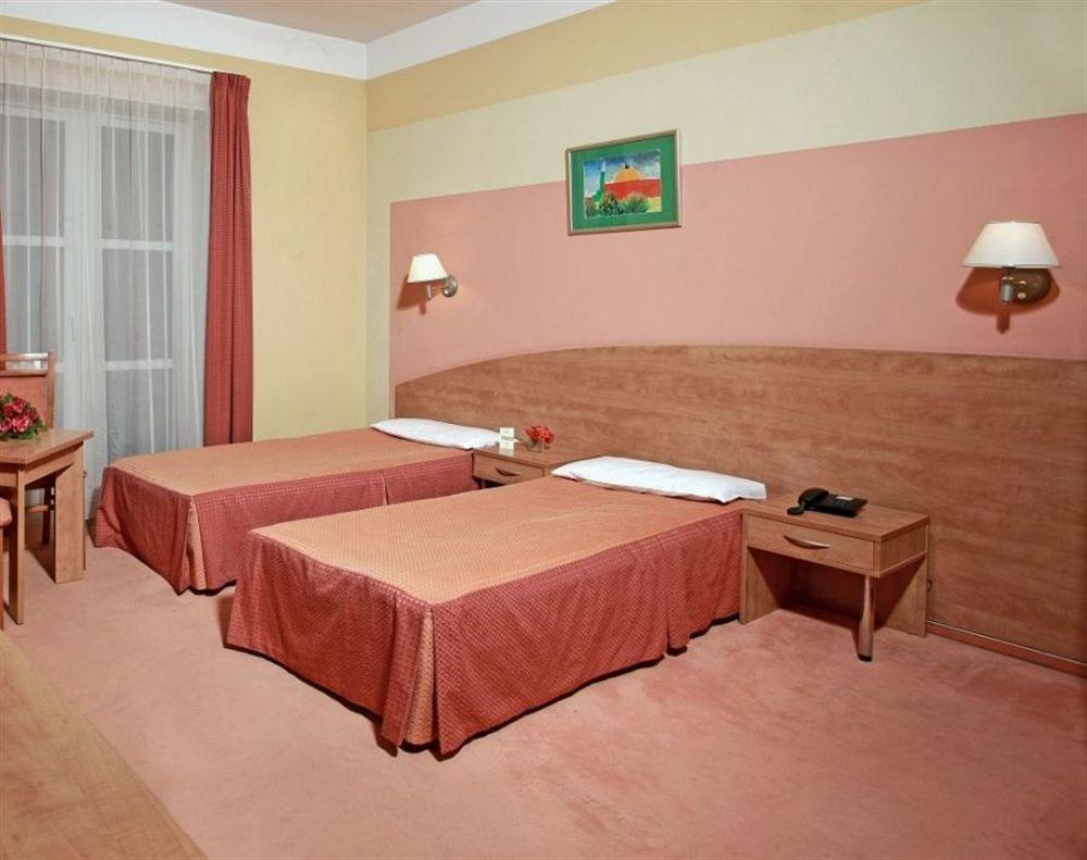 Comfortbiznes Pruszkow Ngoại thất bức ảnh
