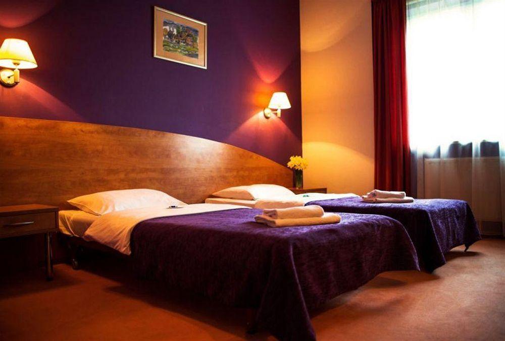 Comfortbiznes Pruszkow Ngoại thất bức ảnh