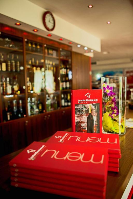 Comfortbiznes Pruszkow Ngoại thất bức ảnh
