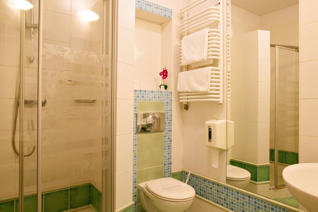 Comfortbiznes Pruszkow Ngoại thất bức ảnh