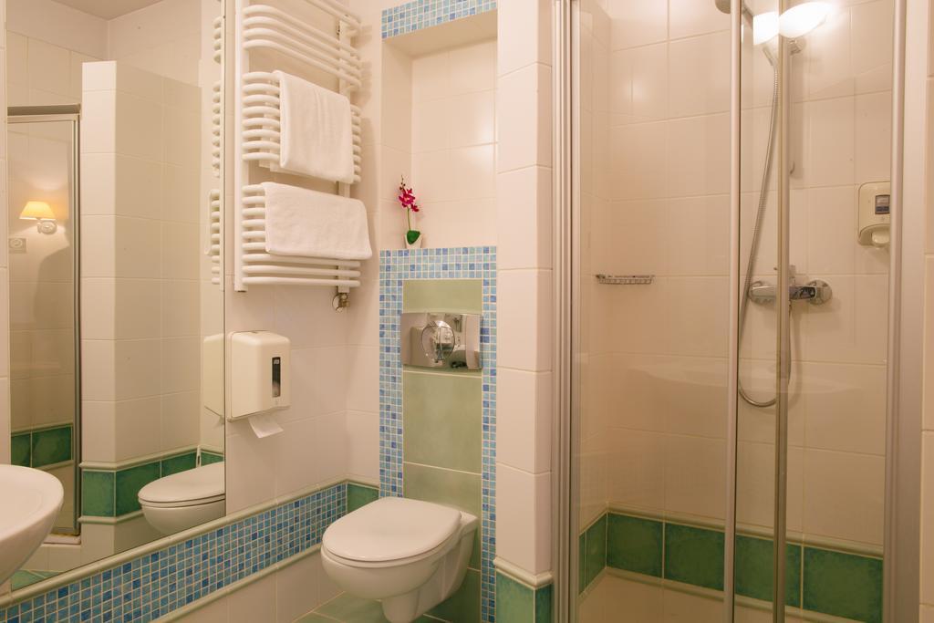 Comfortbiznes Pruszkow Ngoại thất bức ảnh