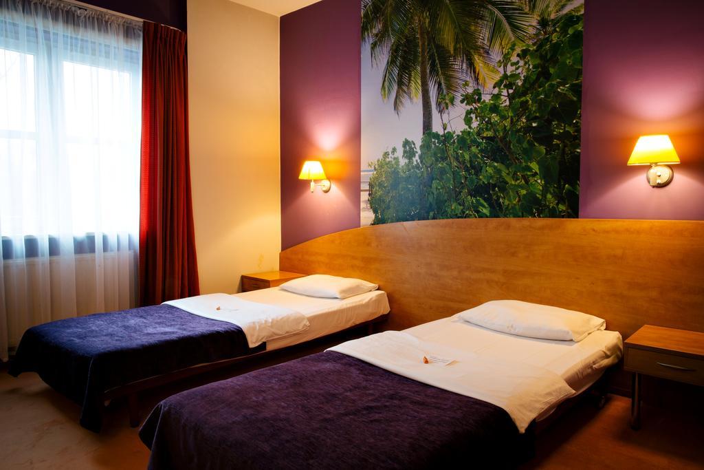 Comfortbiznes Pruszkow Ngoại thất bức ảnh